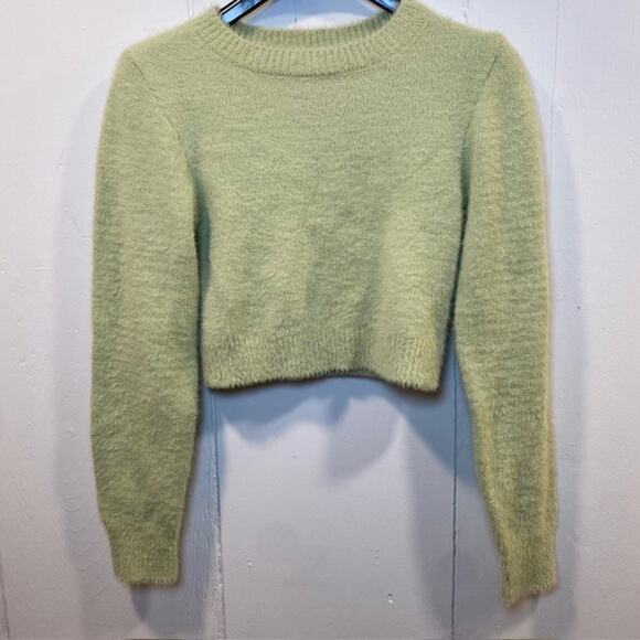 Urban Outfitters Soft Fuzzy Green Cropped Sweater Women Medium Crewneck Knit Y2K - Picture 1 of 8